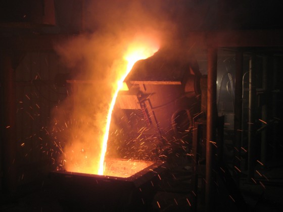 铝合金730度熔炼过程中铁的清除方法